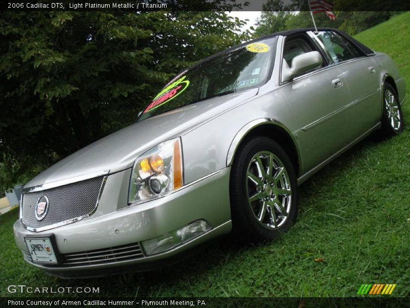 Light Platinum Metallic / Titanium 2006 Cadillac DTS