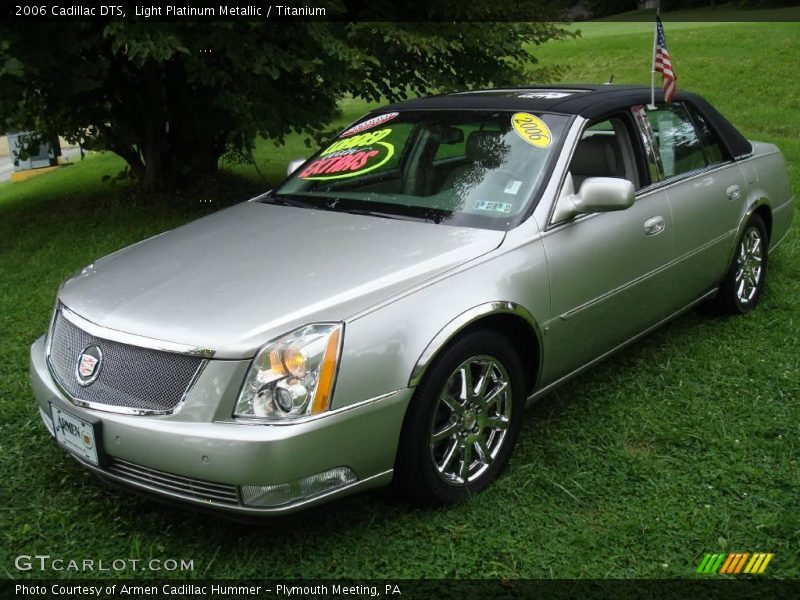Light Platinum Metallic / Titanium 2006 Cadillac DTS