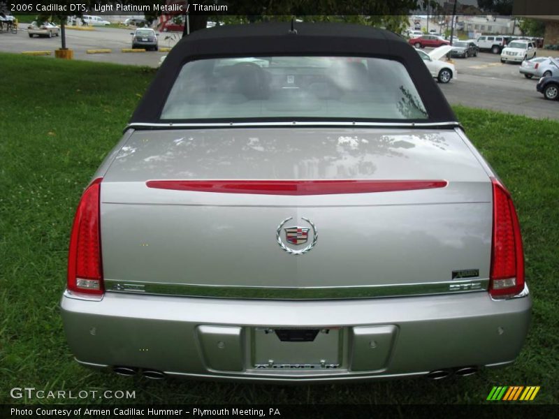 Light Platinum Metallic / Titanium 2006 Cadillac DTS