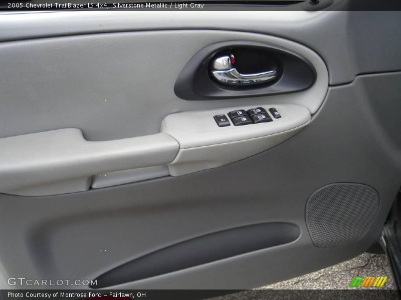 Silverstone Metallic / Light Gray 2005 Chevrolet TrailBlazer LS 4x4