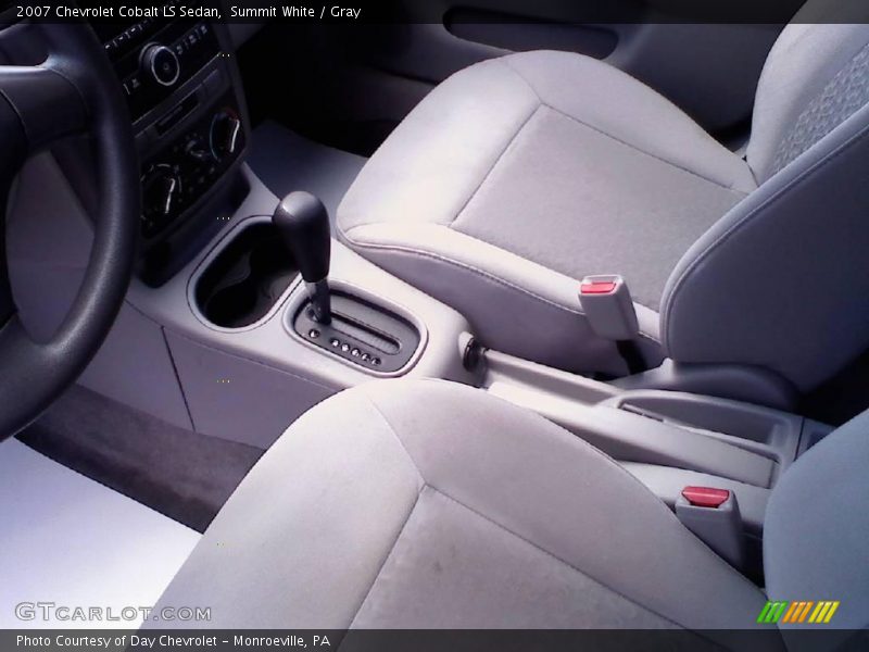 Summit White / Gray 2007 Chevrolet Cobalt LS Sedan