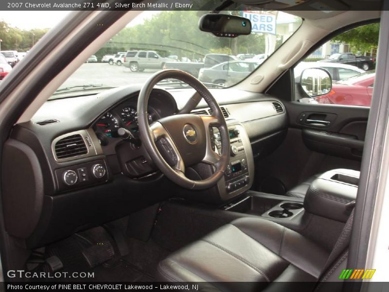Silver Birch Metallic / Ebony 2007 Chevrolet Avalanche Z71 4WD