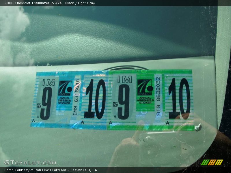 Black / Light Gray 2008 Chevrolet TrailBlazer LS 4x4