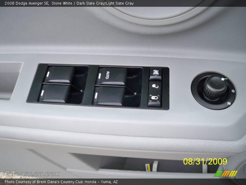 Stone White / Dark Slate Gray/Light Slate Gray 2008 Dodge Avenger SE