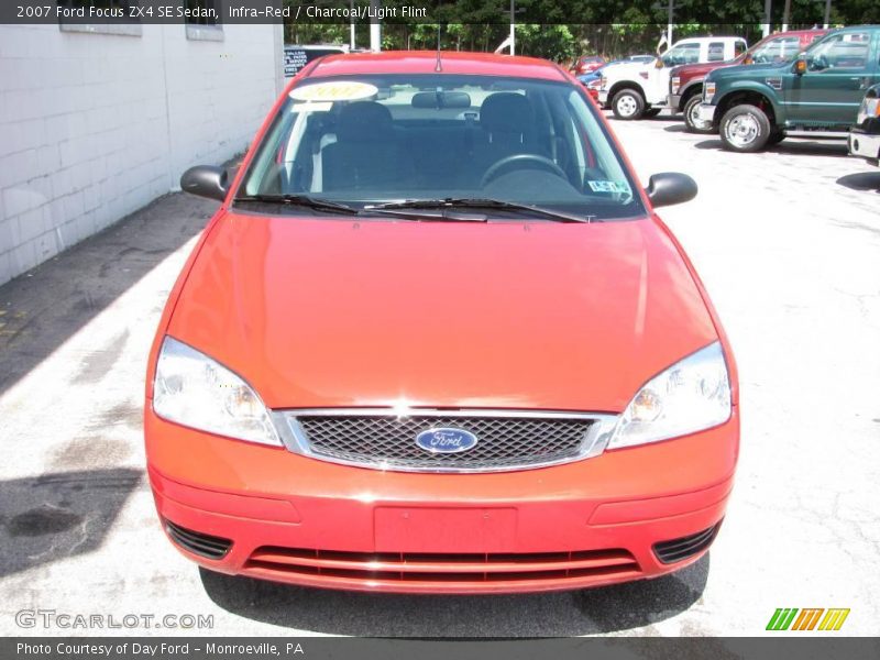 Infra-Red / Charcoal/Light Flint 2007 Ford Focus ZX4 SE Sedan