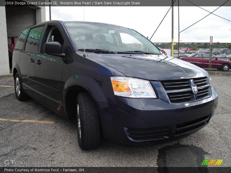 Modern Blue Pearl / Dark Slate Gray/Light Shale 2009 Dodge Grand Caravan SE