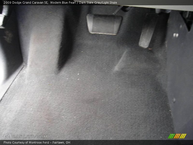 Modern Blue Pearl / Dark Slate Gray/Light Shale 2009 Dodge Grand Caravan SE