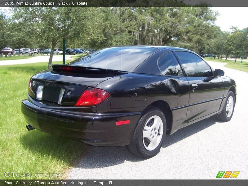 Black / Graphite 2005 Pontiac Sunfire Coupe