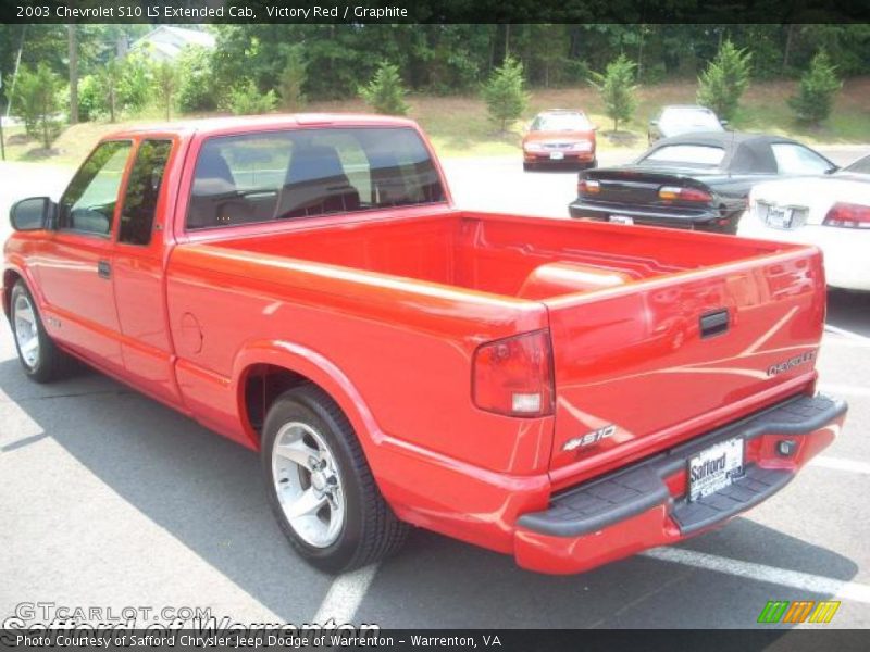 Victory Red / Graphite 2003 Chevrolet S10 LS Extended Cab