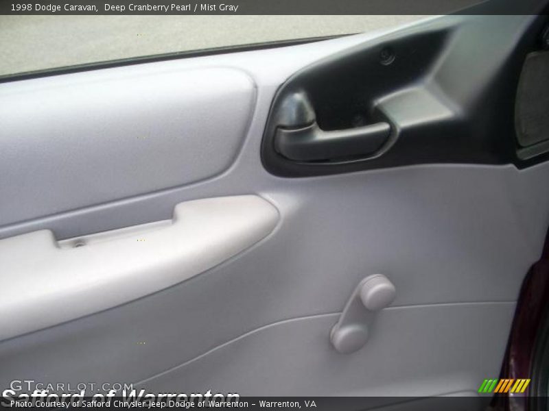 Deep Cranberry Pearl / Mist Gray 1998 Dodge Caravan
