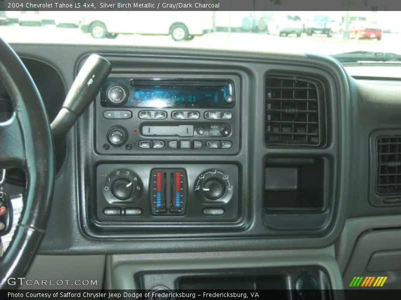Silver Birch Metallic / Gray/Dark Charcoal 2004 Chevrolet Tahoe LS 4x4