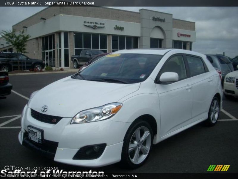 Super White / Dark Charcoal 2009 Toyota Matrix S