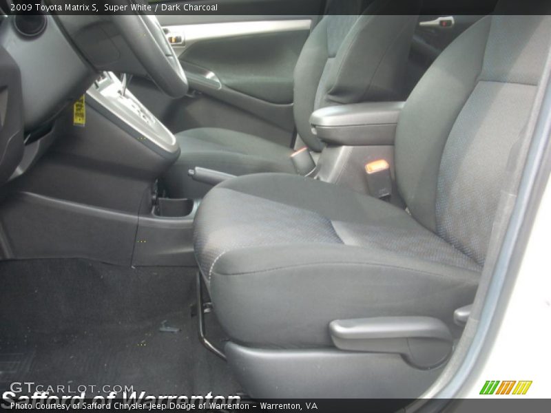 Super White / Dark Charcoal 2009 Toyota Matrix S