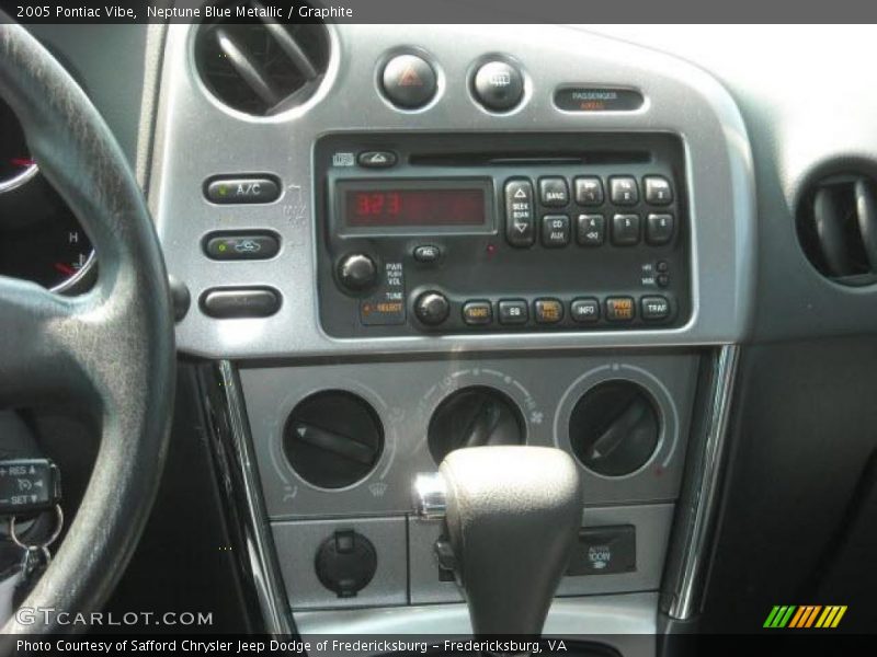 Neptune Blue Metallic / Graphite 2005 Pontiac Vibe