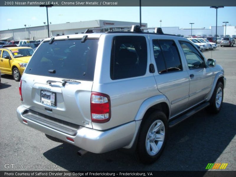 Chrome Silver Metallic / Charcoal 2003 Nissan Pathfinder LE 4x4