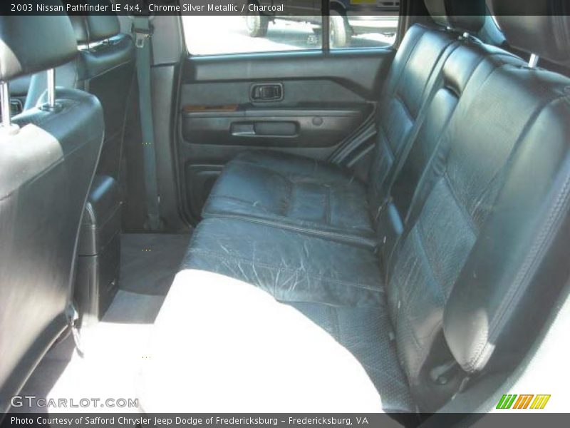 Chrome Silver Metallic / Charcoal 2003 Nissan Pathfinder LE 4x4
