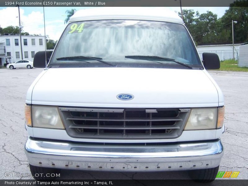 White / Blue 1994 Ford Econoline E150 Passenger Van