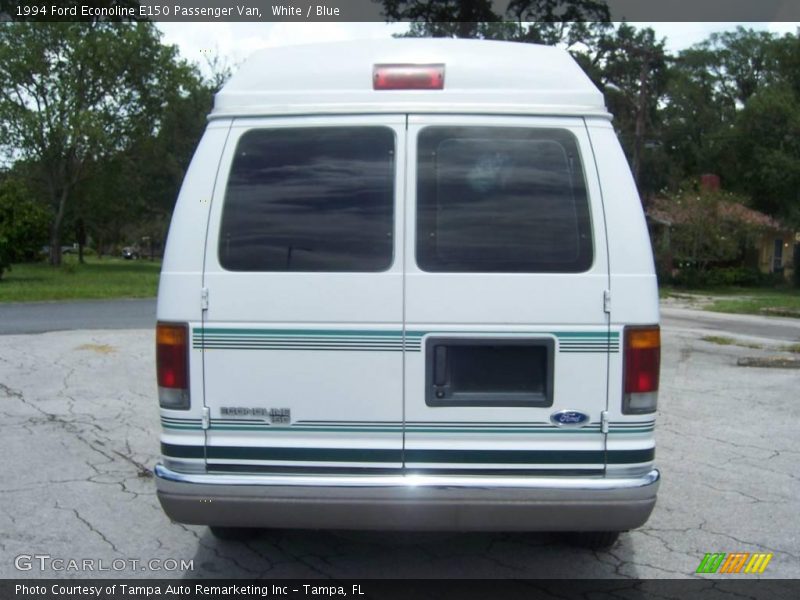 White / Blue 1994 Ford Econoline E150 Passenger Van