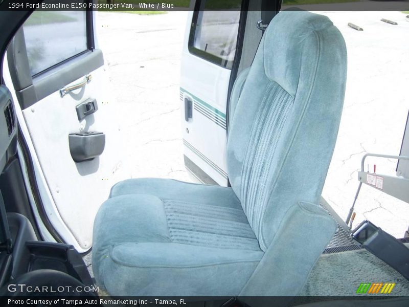 White / Blue 1994 Ford Econoline E150 Passenger Van