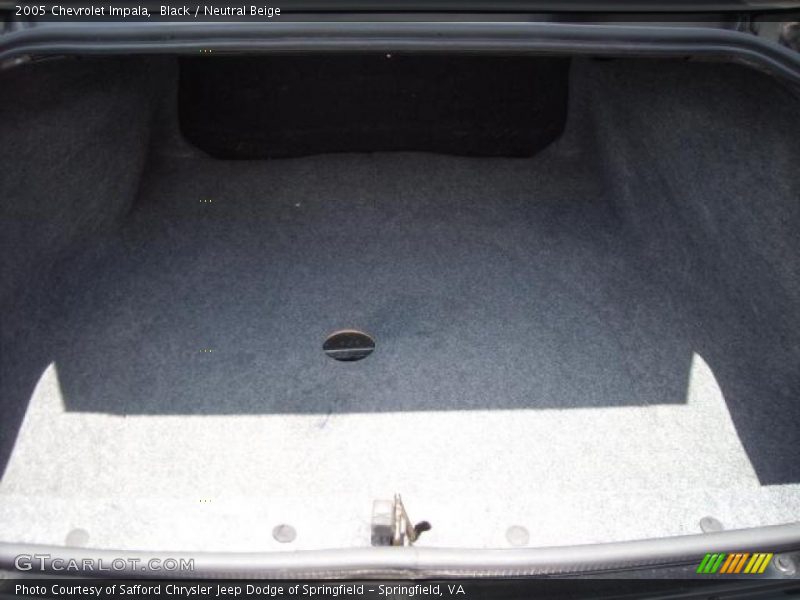 Black / Neutral Beige 2005 Chevrolet Impala