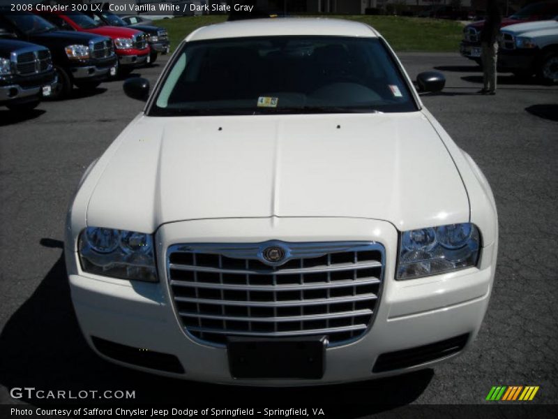 Cool Vanilla White / Dark Slate Gray 2008 Chrysler 300 LX