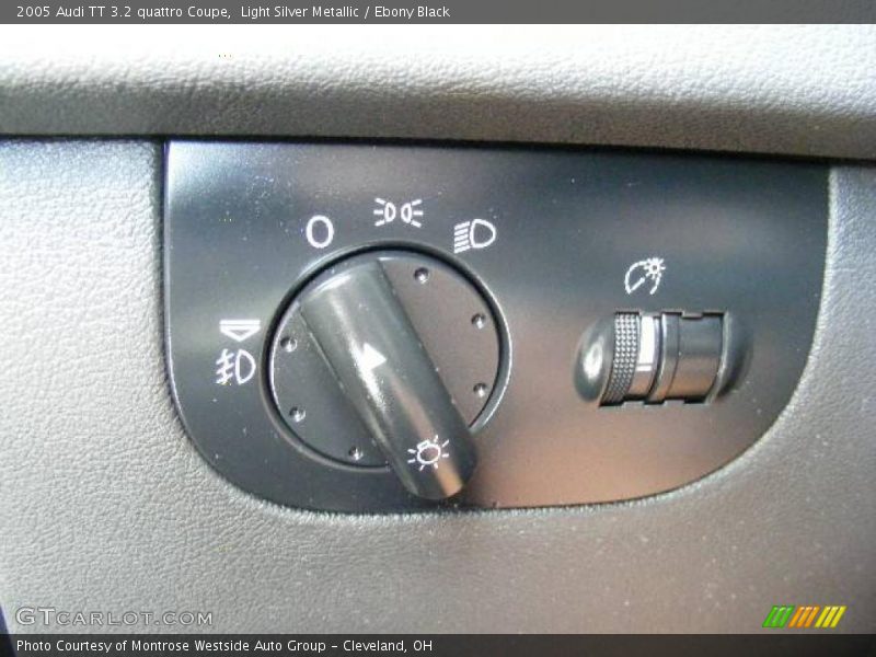 Light Silver Metallic / Ebony Black 2005 Audi TT 3.2 quattro Coupe