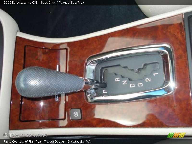 Black Onyx / Tuxedo Blue/Shale 2006 Buick Lucerne CXS