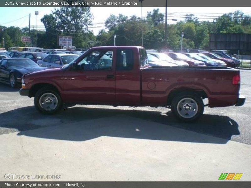 Dark Cherry Red Metallic / Graphite 2003 Chevrolet S10 Extended Cab