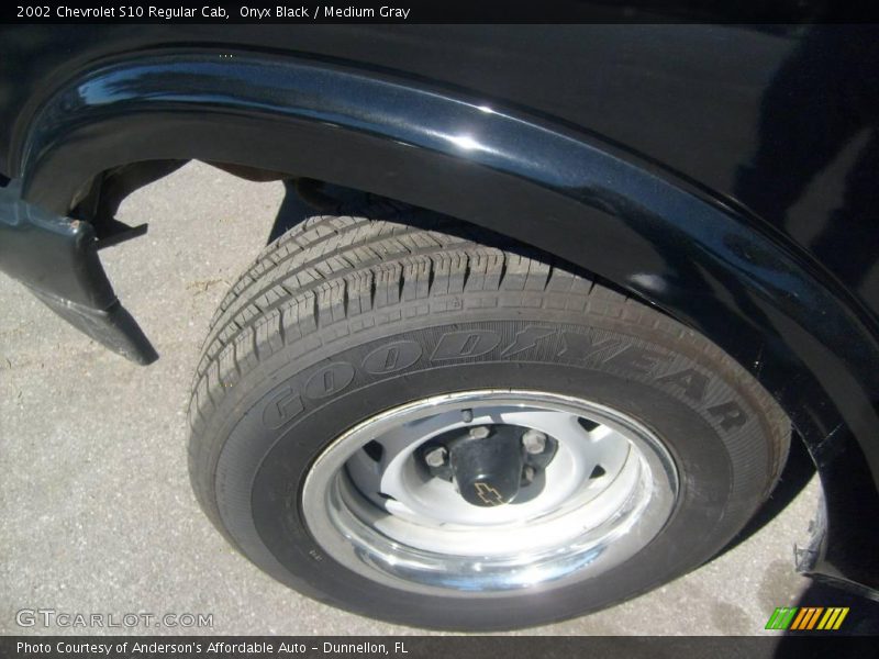 Onyx Black / Medium Gray 2002 Chevrolet S10 Regular Cab
