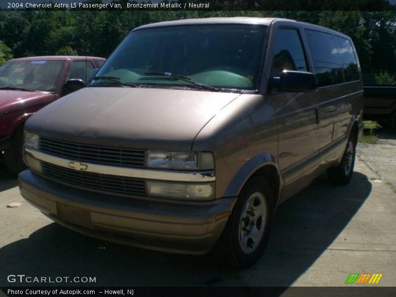 Bronzemist Metallic / Neutral 2004 Chevrolet Astro LS Passenger Van