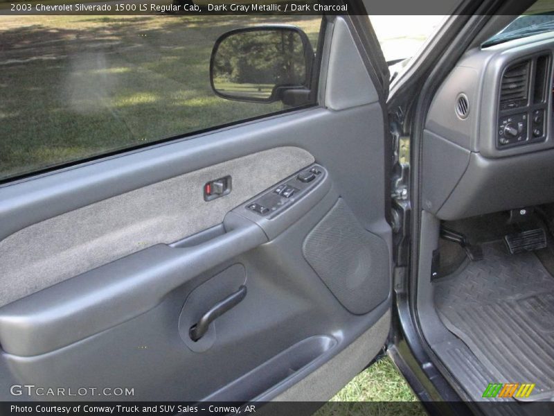 Dark Gray Metallic / Dark Charcoal 2003 Chevrolet Silverado 1500 LS Regular Cab