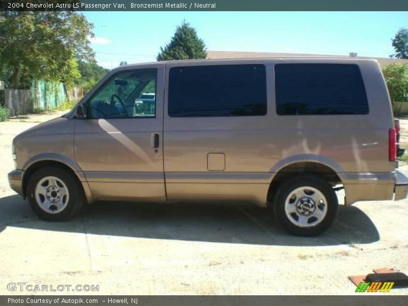 Bronzemist Metallic / Neutral 2004 Chevrolet Astro LS Passenger Van