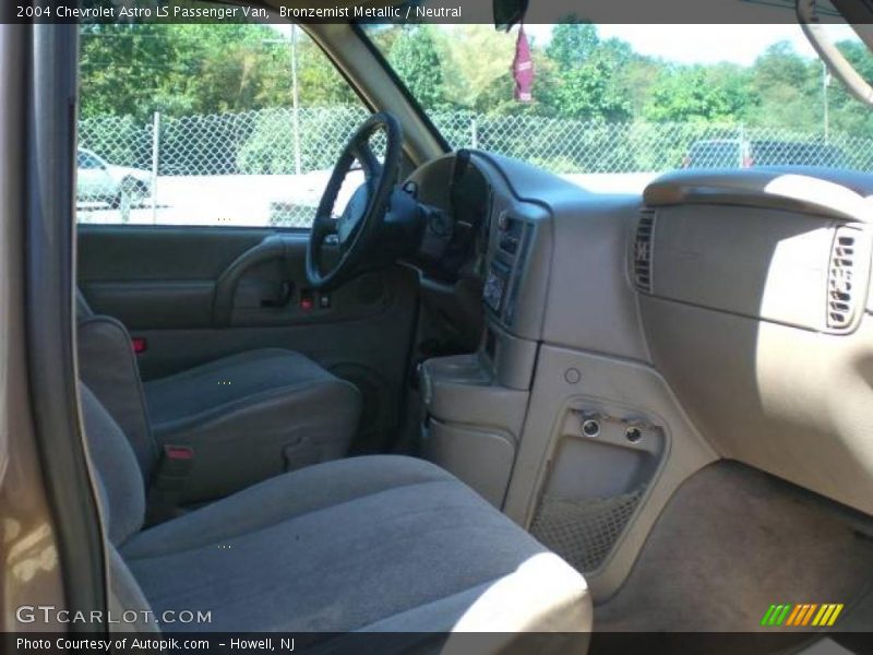Bronzemist Metallic / Neutral 2004 Chevrolet Astro LS Passenger Van