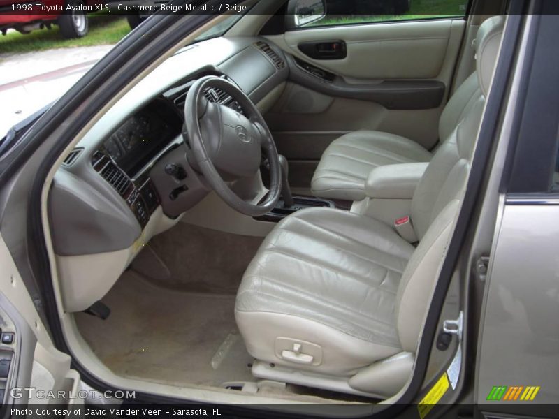 Cashmere Beige Metallic / Beige 1998 Toyota Avalon XLS