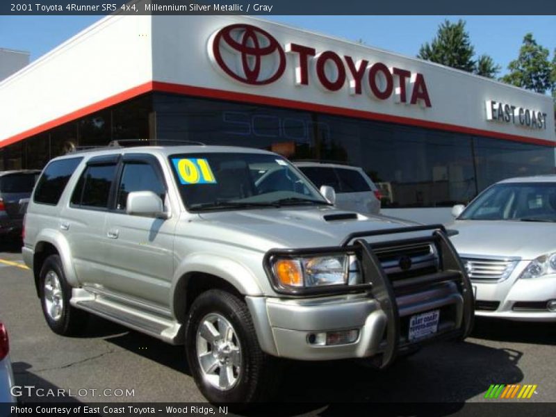 Millennium Silver Metallic / Gray 2001 Toyota 4Runner SR5 4x4
