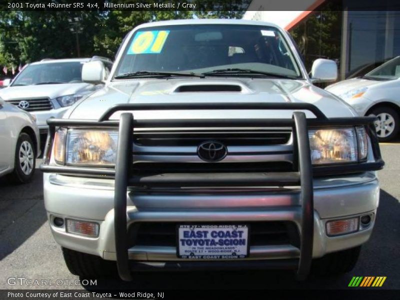 Millennium Silver Metallic / Gray 2001 Toyota 4Runner SR5 4x4
