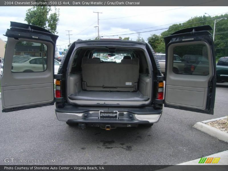 Dark Gray Metallic / Gray/Dark Charcoal 2004 Chevrolet Suburban 1500 LS 4x4