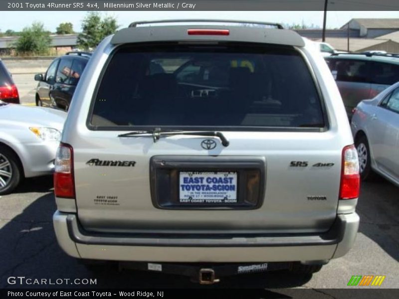 Millennium Silver Metallic / Gray 2001 Toyota 4Runner SR5 4x4