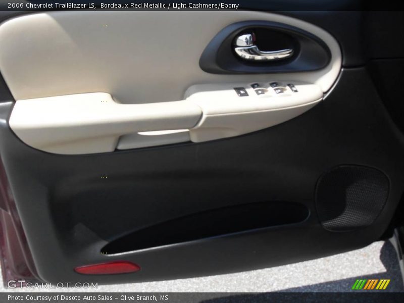 Bordeaux Red Metallic / Light Cashmere/Ebony 2006 Chevrolet TrailBlazer LS