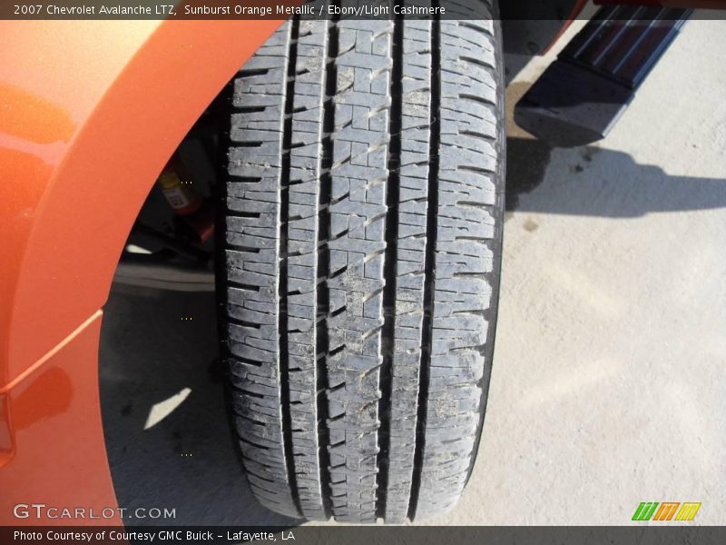 Sunburst Orange Metallic / Ebony/Light Cashmere 2007 Chevrolet Avalanche LTZ