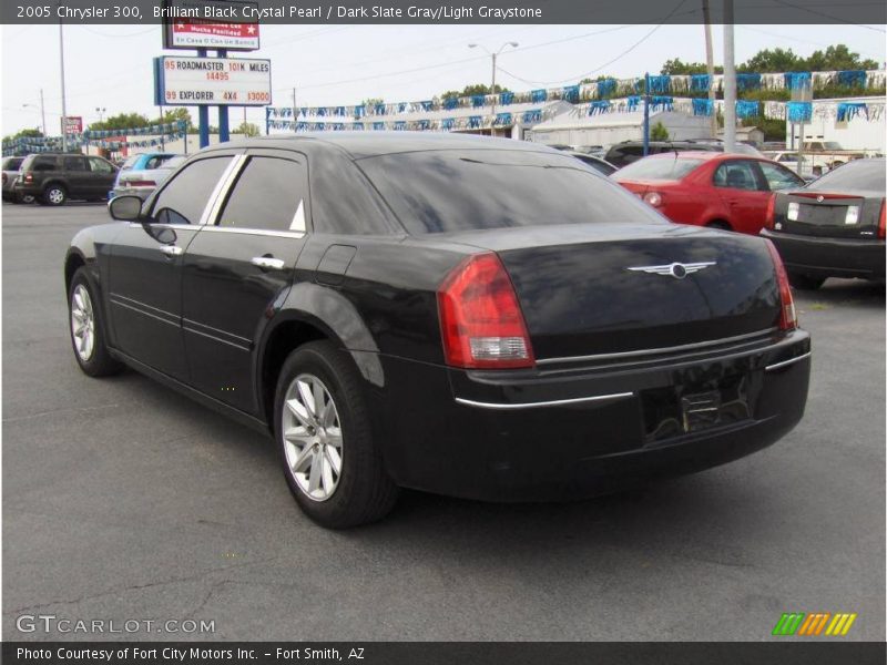 Brilliant Black Crystal Pearl / Dark Slate Gray/Light Graystone 2005 Chrysler 300
