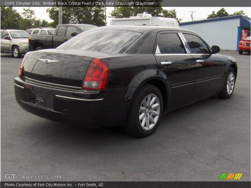 Brilliant Black Crystal Pearl / Dark Slate Gray/Light Graystone 2005 Chrysler 300