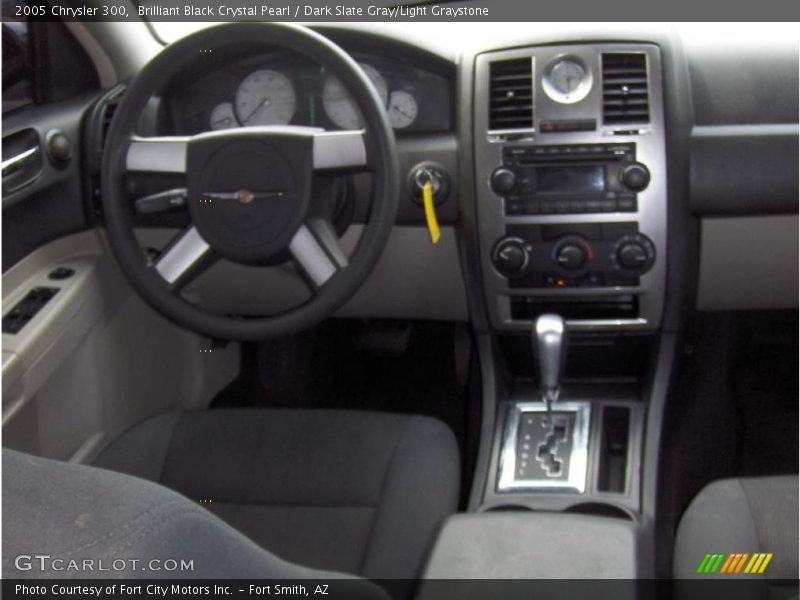 Brilliant Black Crystal Pearl / Dark Slate Gray/Light Graystone 2005 Chrysler 300