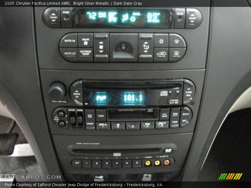 Bright Silver Metallic / Dark Slate Gray 2005 Chrysler Pacifica Limited AWD
