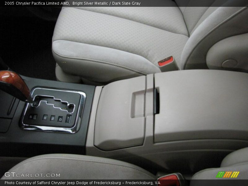 Bright Silver Metallic / Dark Slate Gray 2005 Chrysler Pacifica Limited AWD