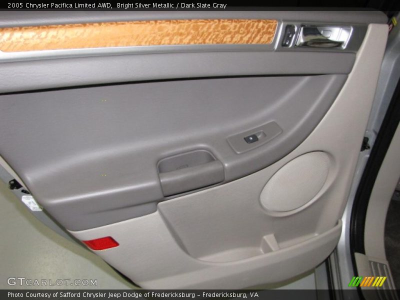Bright Silver Metallic / Dark Slate Gray 2005 Chrysler Pacifica Limited AWD