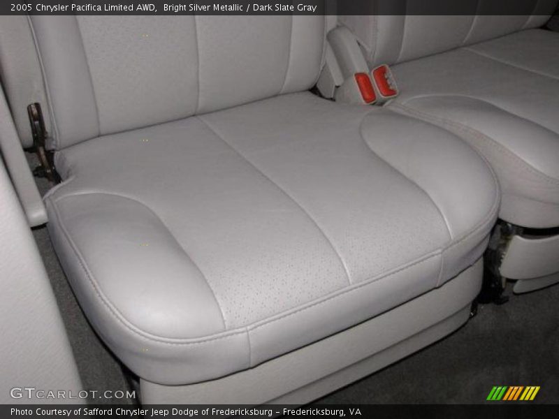 Bright Silver Metallic / Dark Slate Gray 2005 Chrysler Pacifica Limited AWD