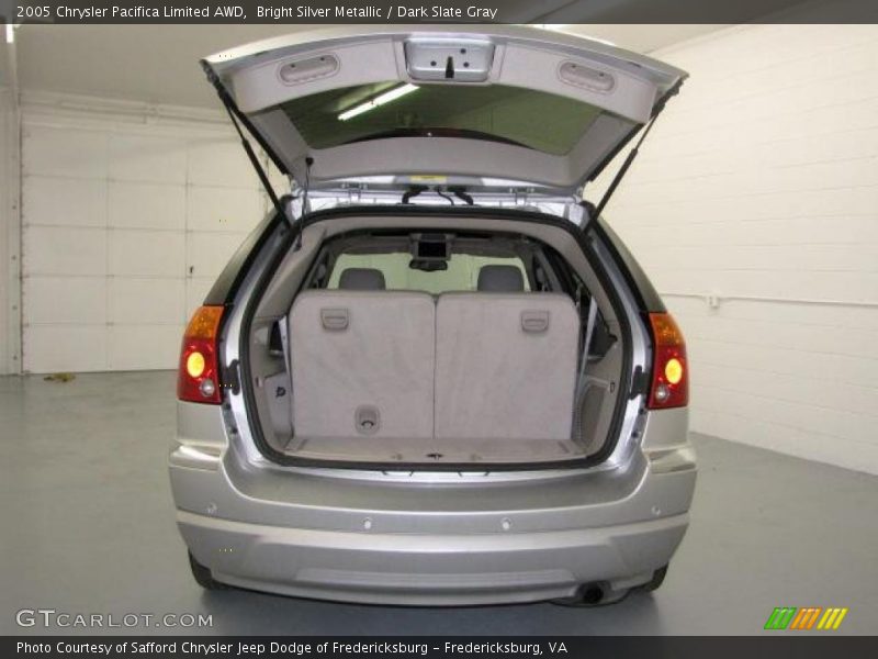 Bright Silver Metallic / Dark Slate Gray 2005 Chrysler Pacifica Limited AWD