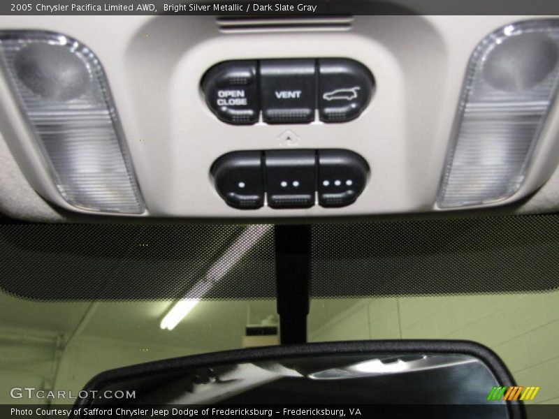 Bright Silver Metallic / Dark Slate Gray 2005 Chrysler Pacifica Limited AWD