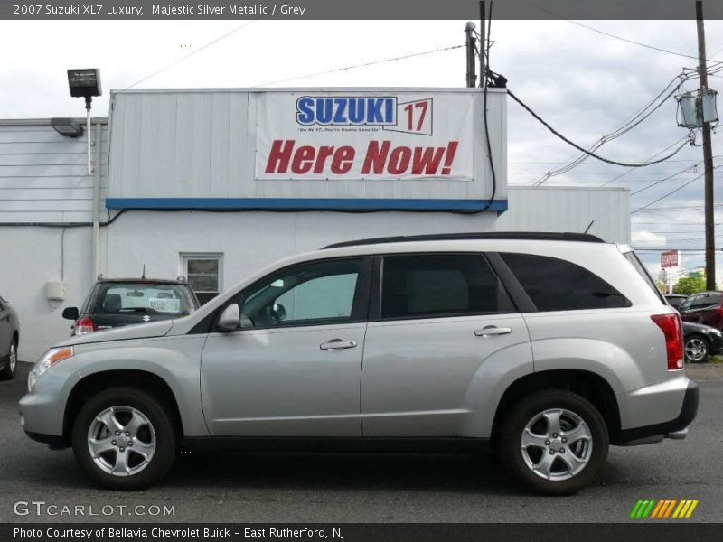 Majestic Silver Metallic / Grey 2007 Suzuki XL7 Luxury